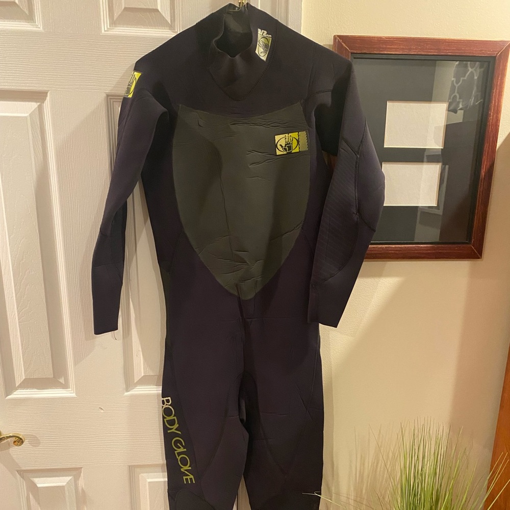 Body Glove Wet Suit 3.2mm - Picture 1 of 3
